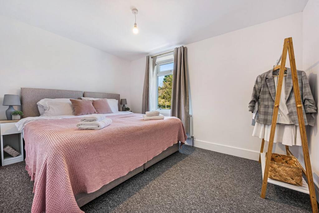 Hulley House By Yourstays - Superb House Near Hurdsfield Business Park, Perfect For Astrazenica! Ferienhaus *